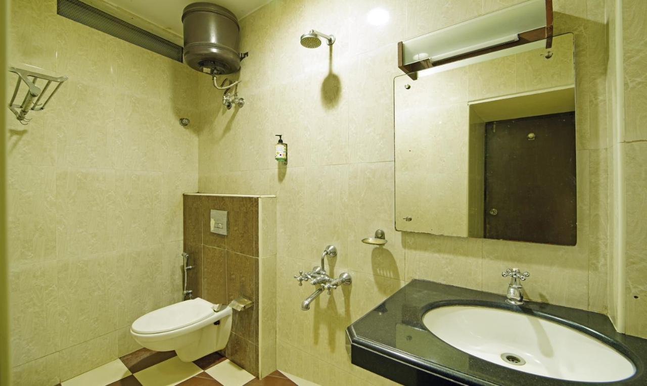 Treebo Trend Lake View Park T Nagar Chennai Exterior photo